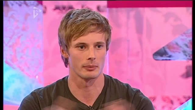 Bradley James Fotoğrafı