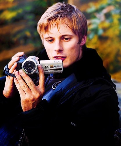 Bradley James Fotoğrafı