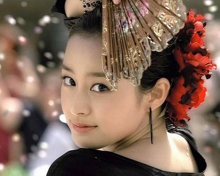 Kim Tae-hee Fotoğrafı