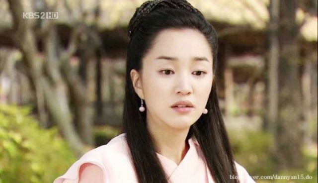 Soo Ae Fotoğrafı
