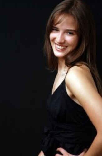 Elif Atakan Fotoğrafı
