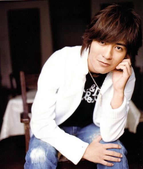 Vic Zhou fotoğrafı Vic Zhou fotoğrafı