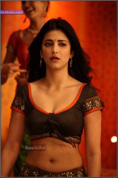 Shruti K. Haasan Fotoğrafı