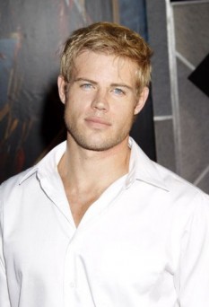 Trevor Donovan Fotoğrafları 17