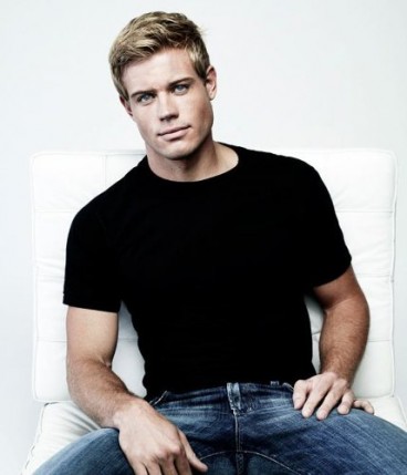 Trevor Donovan Fotoğrafı