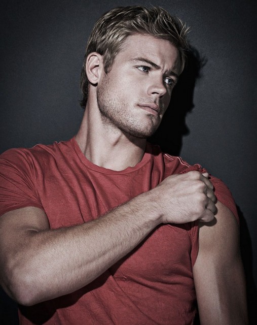 Trevor Donovan Fotoğrafı