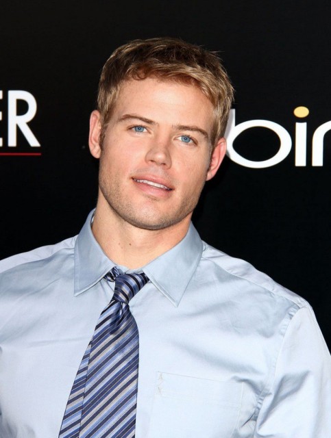 Trevor Donovan Fotoğrafı