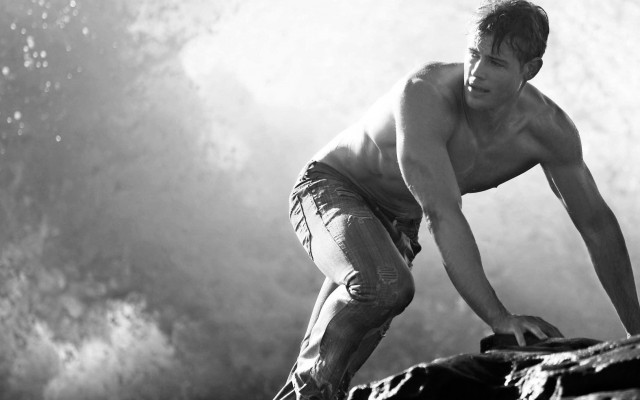 Trevor Donovan Fotoğrafı