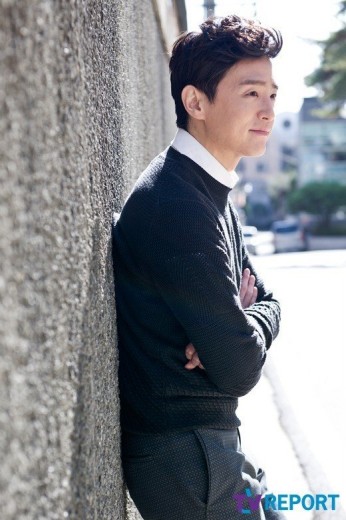 Kwon Yool Fotoğrafı
