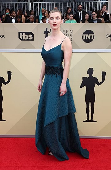 Betty Gilpin Fotoğrafları 55