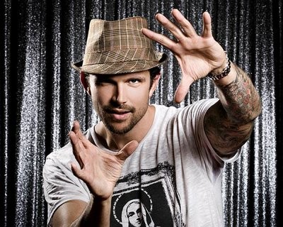 Ashley Hamilton Fotoğrafı
