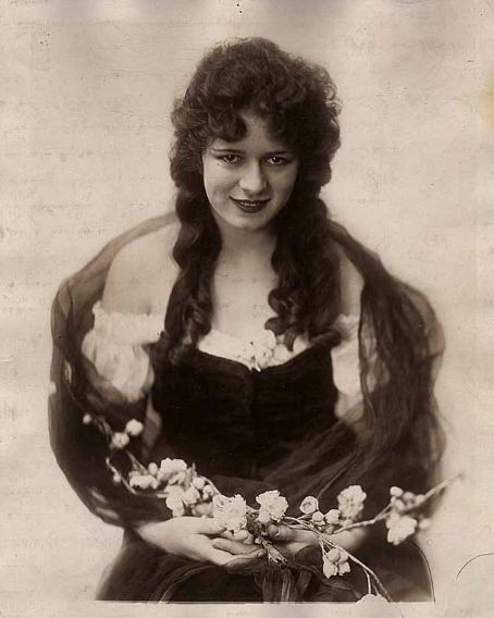 Anita Stewart Fotoğrafı