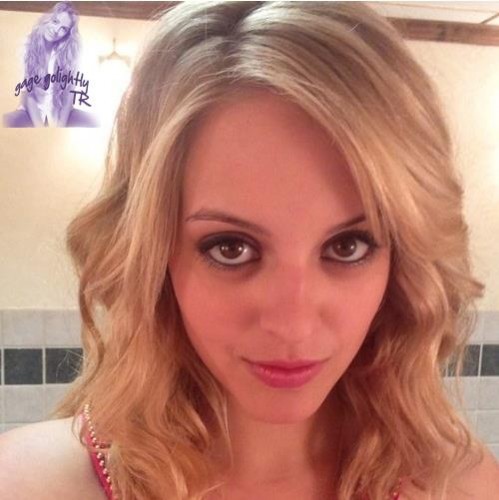 Gage Golightly Fotoğrafları 16