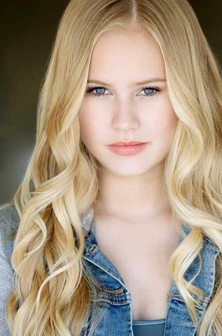 Danika Yarosh Fotoğrafları 12