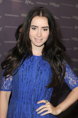 Lily Collins Fotoğrafları 175