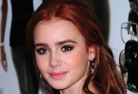 Lily Collins Fotoğrafları 200