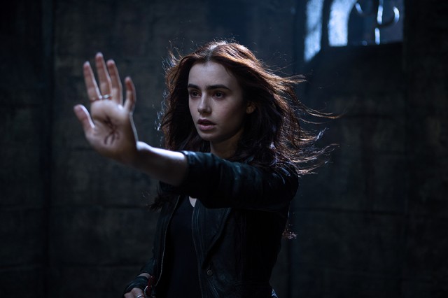 Lily Collins Fotoğrafı