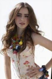 Lily Collins Fotoğrafları 347