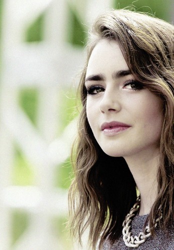 Lily Collins Fotoğrafları 359