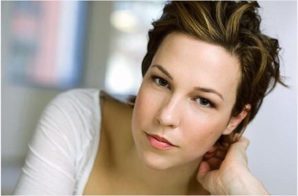 Rebecca Henderson Fotoğrafı