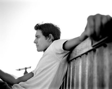 Dean J. West Fotoğrafı