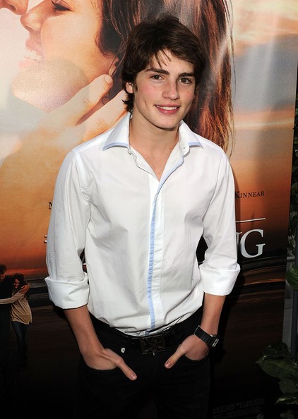 Gregg Sulkin Fotoğrafları 31