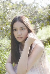 Emi Takei Fotoğrafları 1