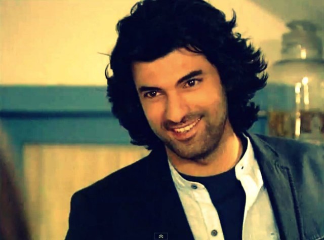 Engin Akyürek Fotoğrafı