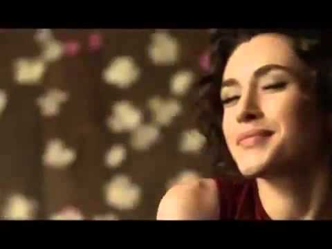 Hande Doğandemir Fotoğrafı