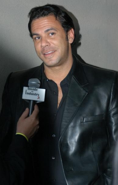 Steven St. Croix fotoğrafı