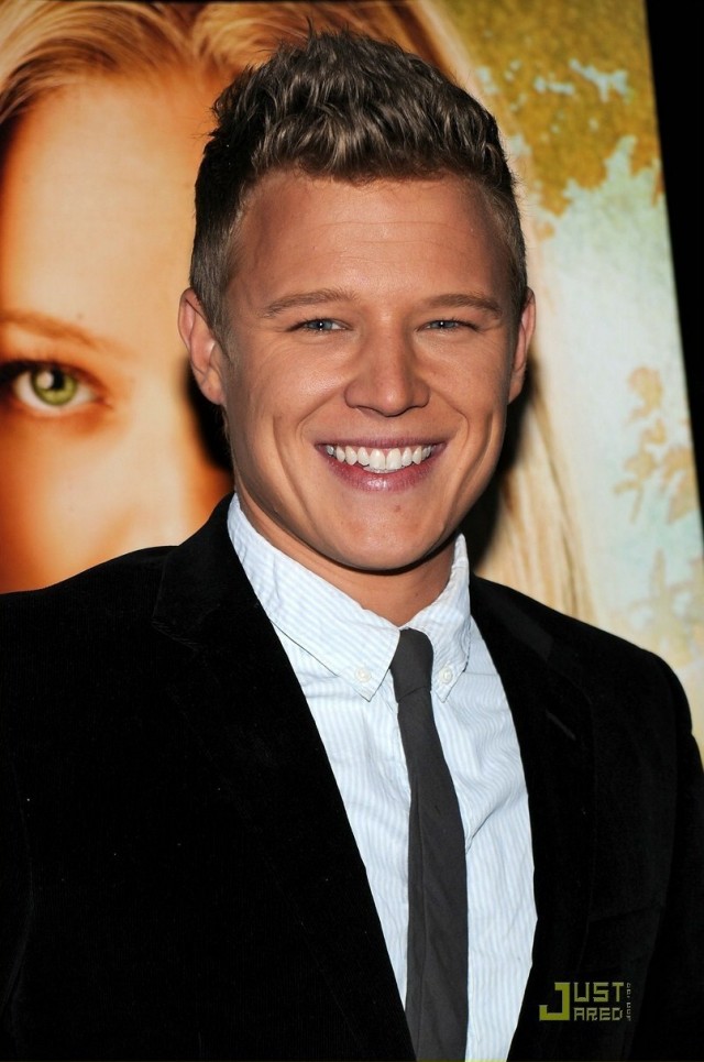 Christopher Egan Fotoğrafları 21