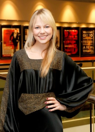 Adelaide Clemens Fotoğrafı