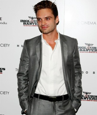 Sebastian Stan Fotoğrafları 15