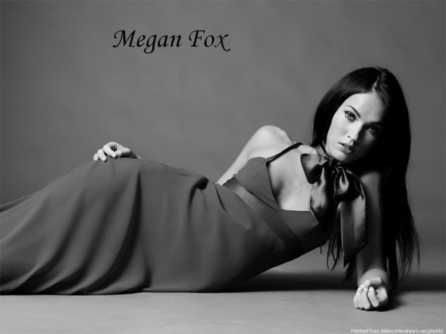 Megan Fox Fotoğrafları 399