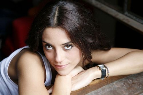 Cansu Dere Fotoğrafı