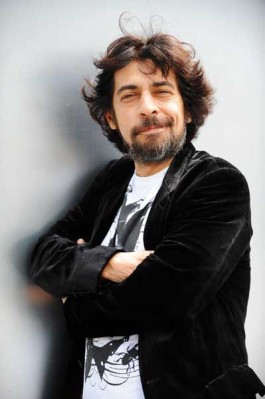 Okan Bayülgen Fotoğrafı