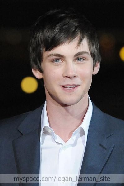 Logan Lerman Fotoğrafları 144