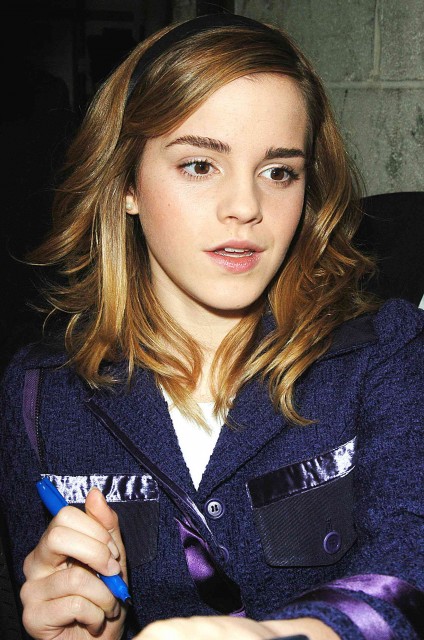Emma Watson Fotoğrafları 2103
