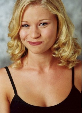 Emilie de Ravin Fotoğrafları 202