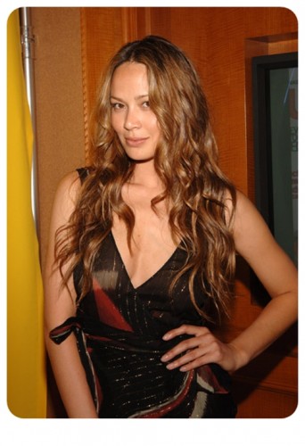 Moon Bloodgood Fotoğrafı