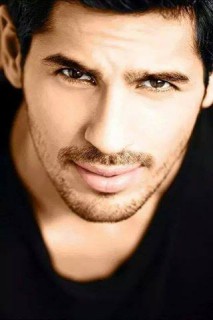 Sidharth Malhotra Fotoğrafı