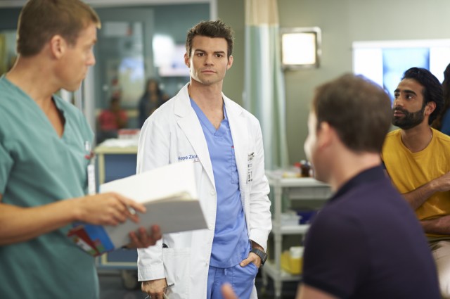 Daniel Gillies Fotoğrafı