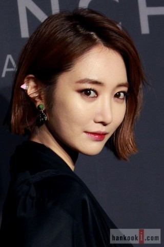 Go Joon-hee Fotoğrafları 38