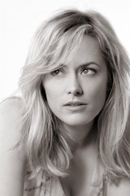 Silke Bodenbender fotoğrafı