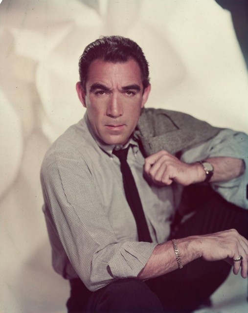 Anthony Quinn fotoğrafı