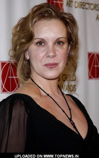 Elizabeth Perkins Fotoğrafları 8