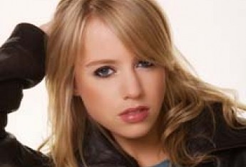 Alexz Johnson Fotoğrafları 11