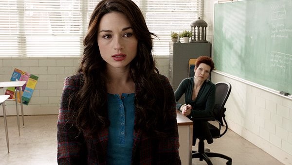 Crystal Reed Fotoğrafı