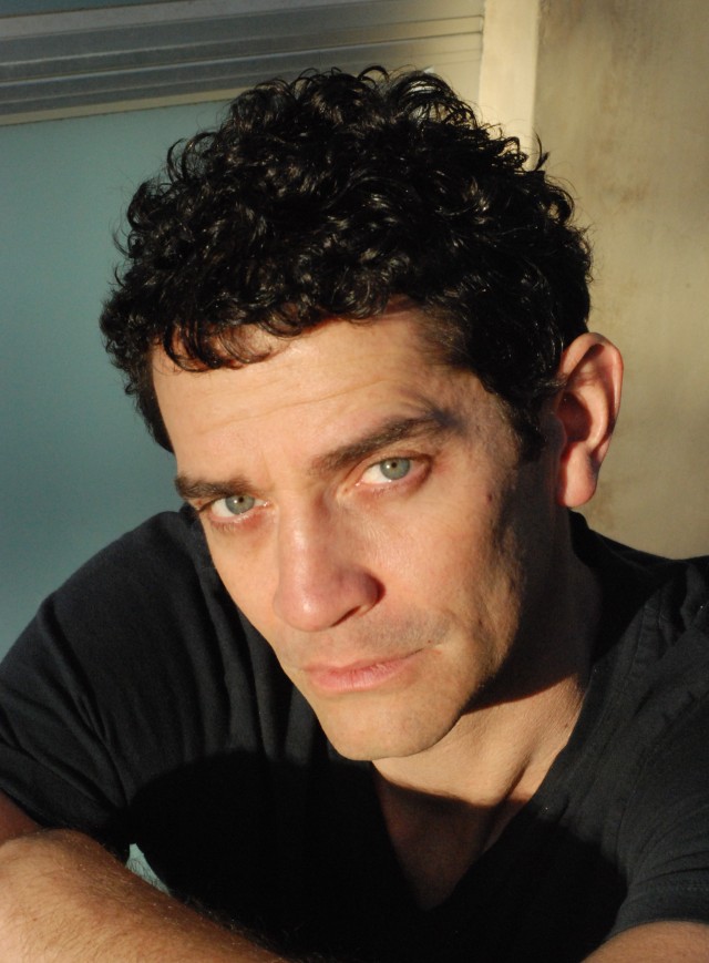 James Frain Fotoğrafları 9