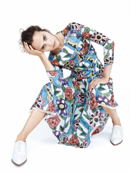 Alicia Vikander Fotoğrafı